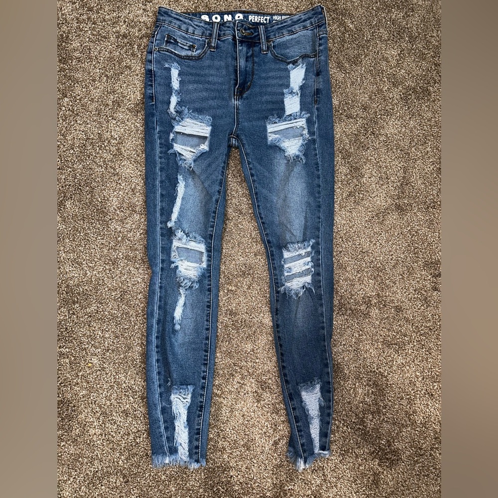 High-Rise ripped skinny jeans 👖